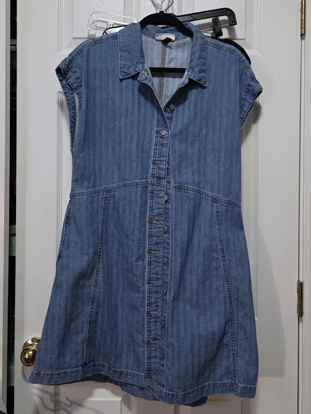 Universal Threads Womens Denim Button Up Dress